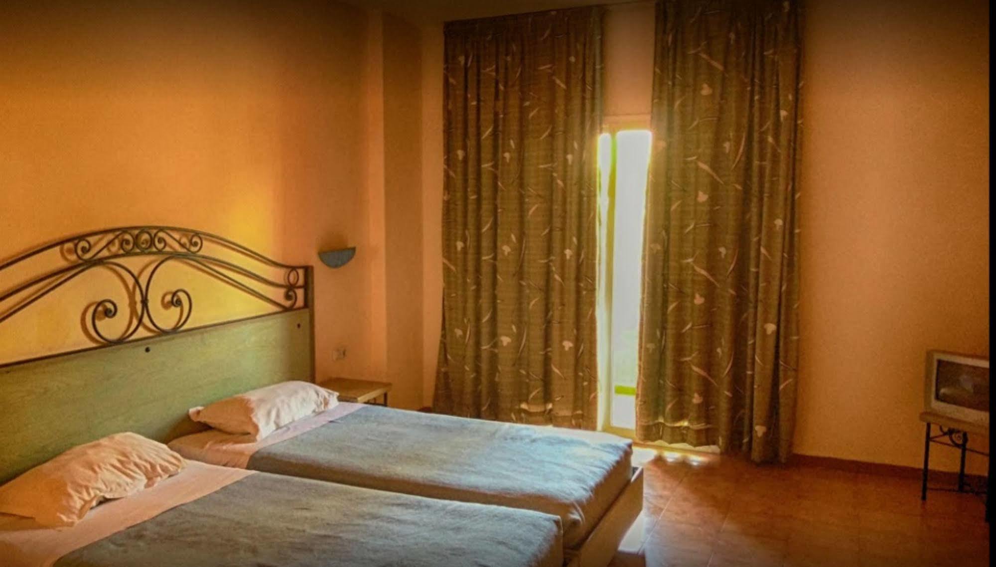 Sun Beach Resort Hammam Chott Exterior foto